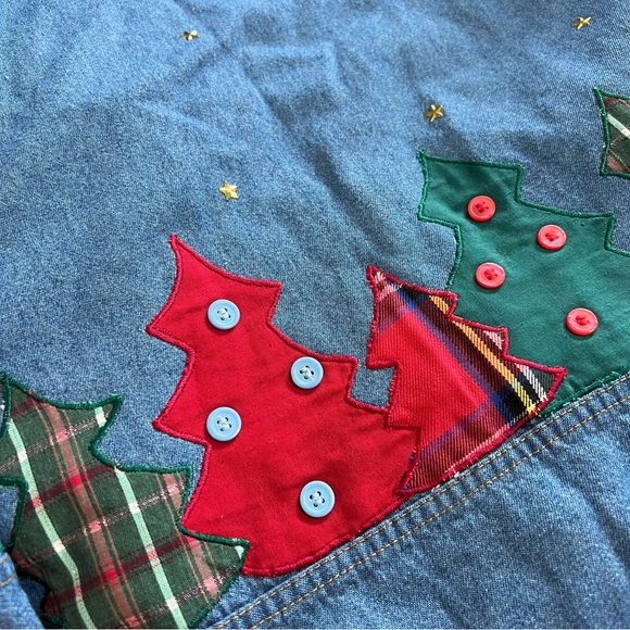 Denim & Red Plaid Rustic Country Christmas Tree Skirt, Appliqué Trees & Stars - Picture 4 of 6